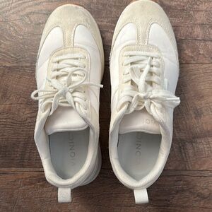 Vionic Women's Cream Sneakers